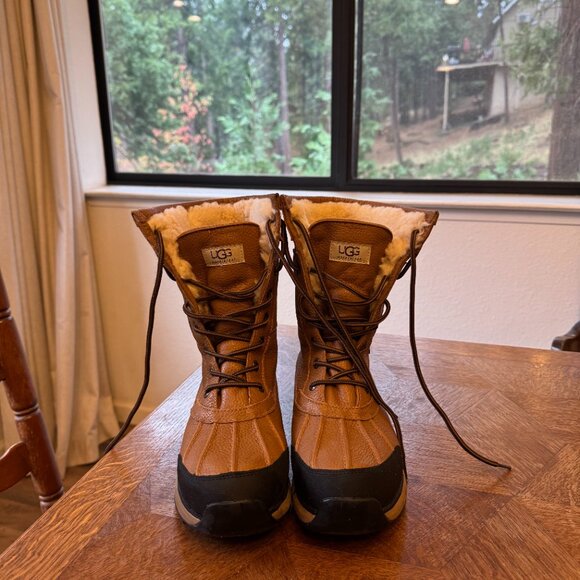 Ugg Adirondack III Boots/size 10 - Picture 10 of 10